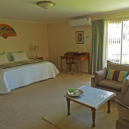 Vineyards Country Home Guest Room Blomtuin Exterior foto